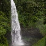 Curug Cipendok, curug tertinggi di Banyumas dekat Purwokerto, dikelilingi hutan hijau